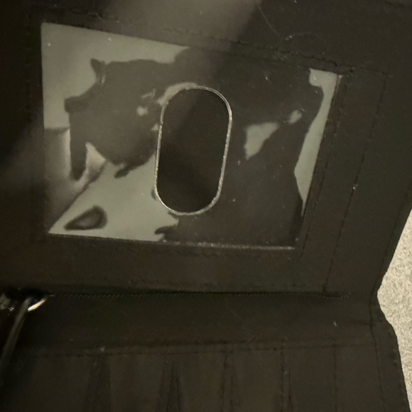 Vera Bradley Black Quilted Wallet NWOT - Picture 4 of 10